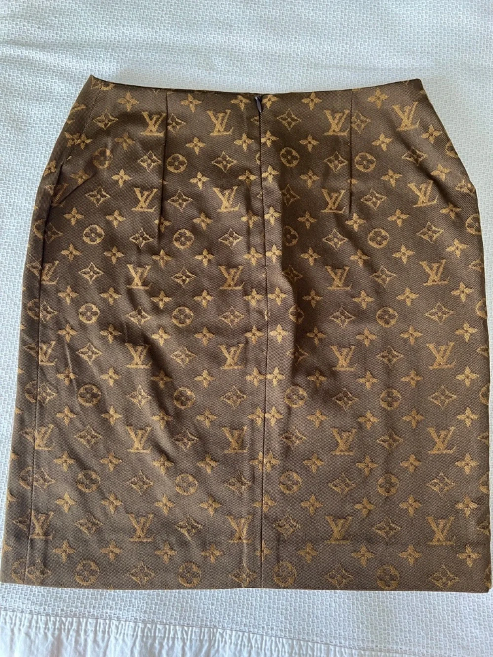 Custom tailor made Louis Vuitton Monogram Jacquard Pencil Skirt - Picture 3 of 12